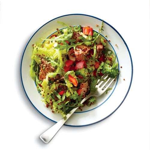 18. Tigela de Salada de Carne e Vegetais