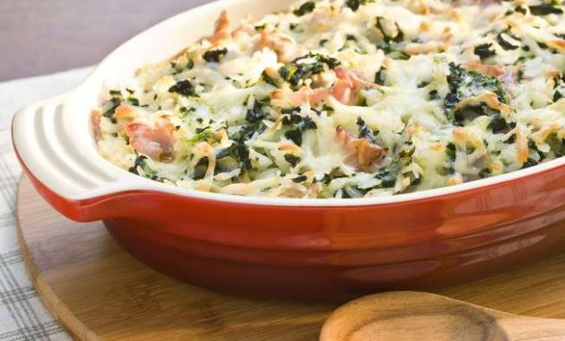 Arroz de forno com presunto cozido, espinafre e mussarela