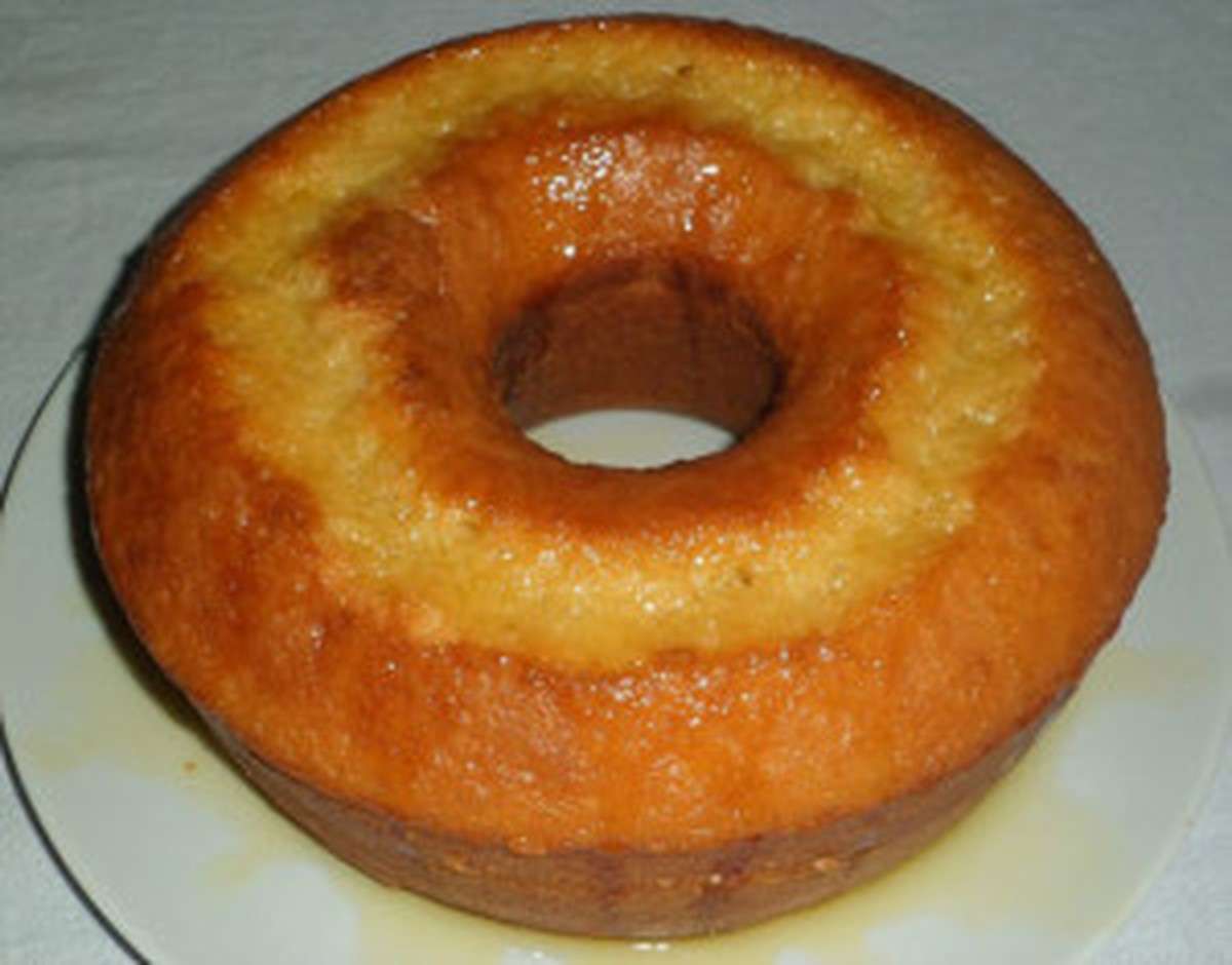 Bolo Fofo de Laranja com calda