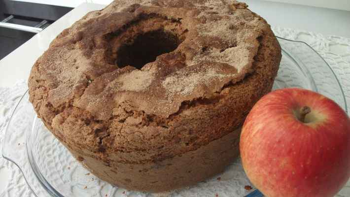 Bolo de maçã com canela