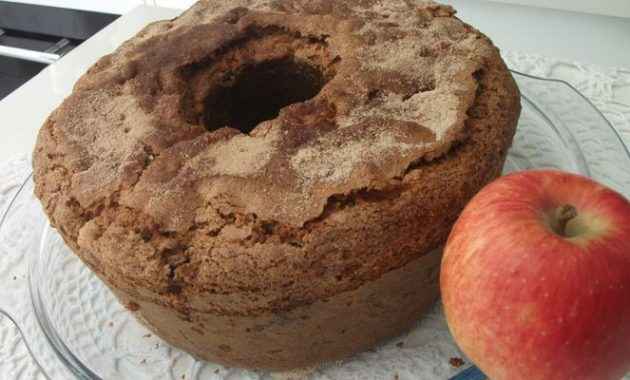 Bolo de maçã com canela