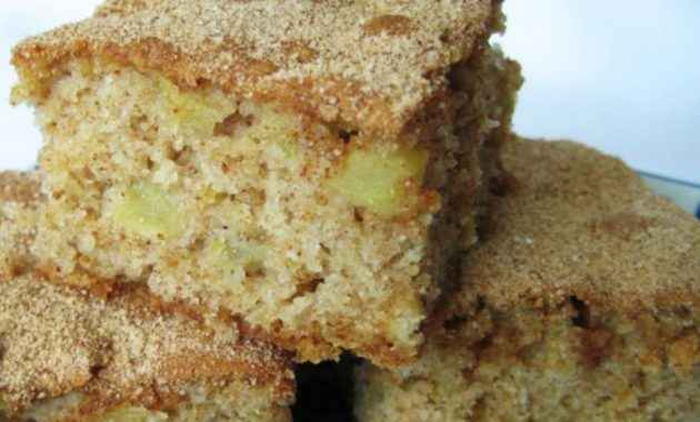 Bolo de maçã de liquidificador Receita Fácil
