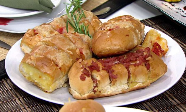 Receita do Bolo de sorvete e frutas vermelhas