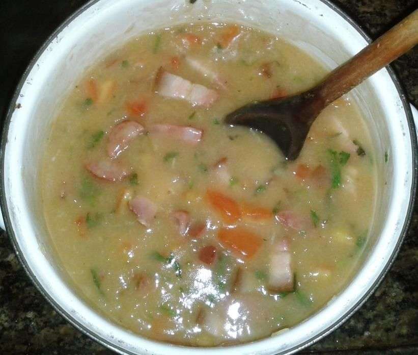 Receita de Caldo de aipim com calabresa e bacon