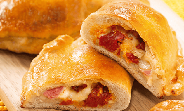 Receita de Calzone de presunto, queijo e tomate seco