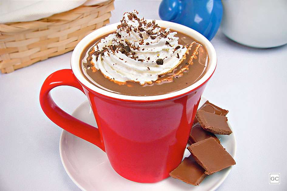 Receita de Chocolate quente com chantilly
