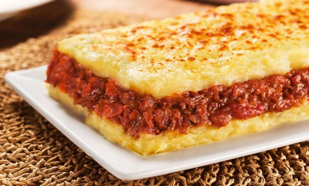 Receita de Escondidinho de linguiça