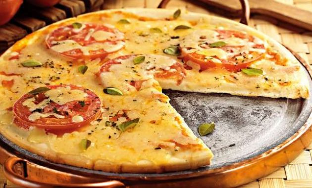 Receita de Pizza italiana Fácil e Rápida