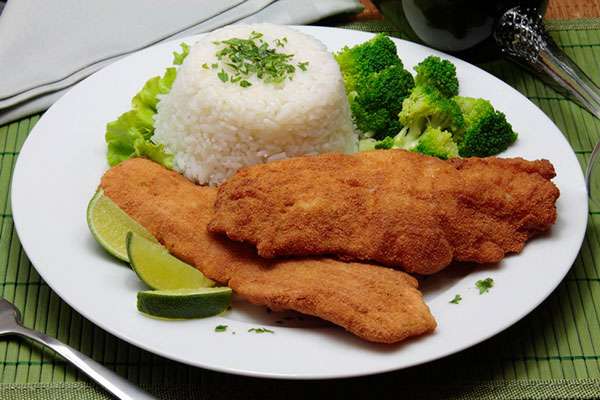 Almoço Rápido com Filé de peixe empanado