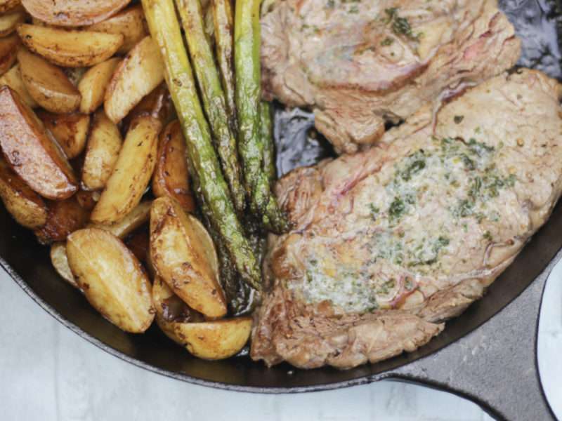 Receita de Bife com Manteiga de Ervas