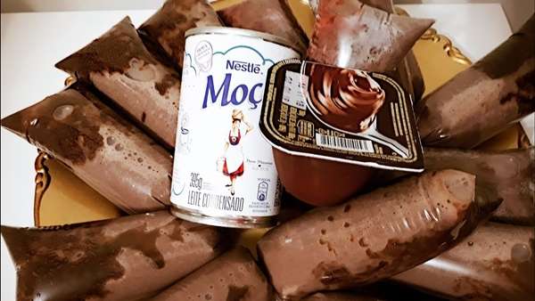 Receita de Geladinho gourmet de chocolate TudoGostoso