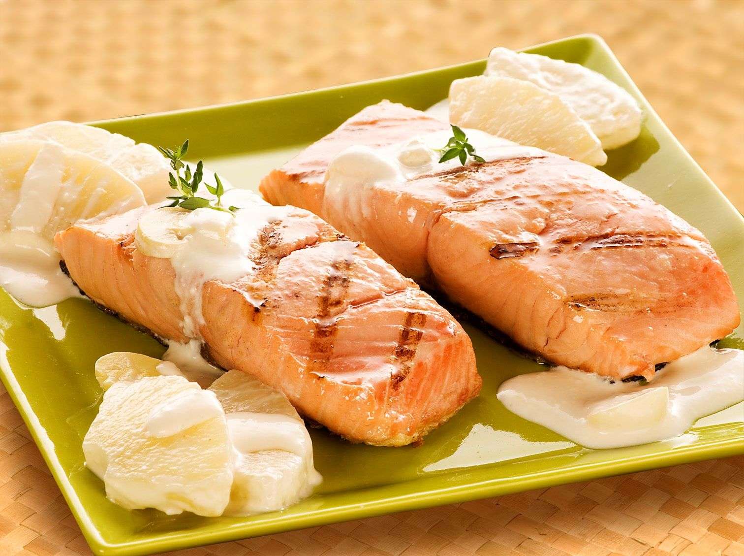 Receita de Peixe grelhado com molho de abacaxi