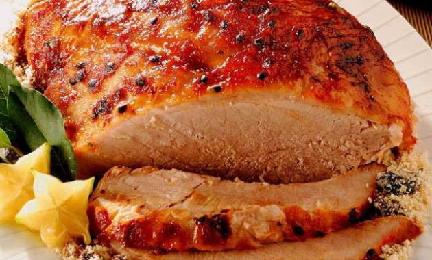 Receita de Pernil com farofa de coco e frutas secas