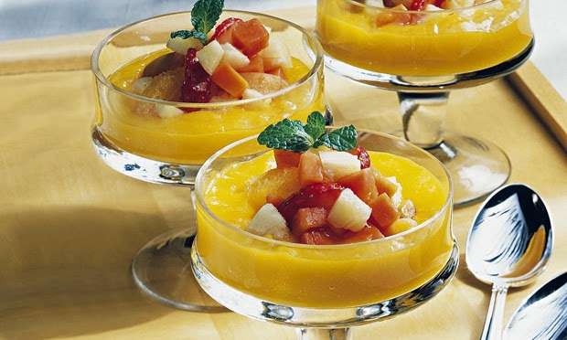 Receita de Salada de frutas com creme de manga light