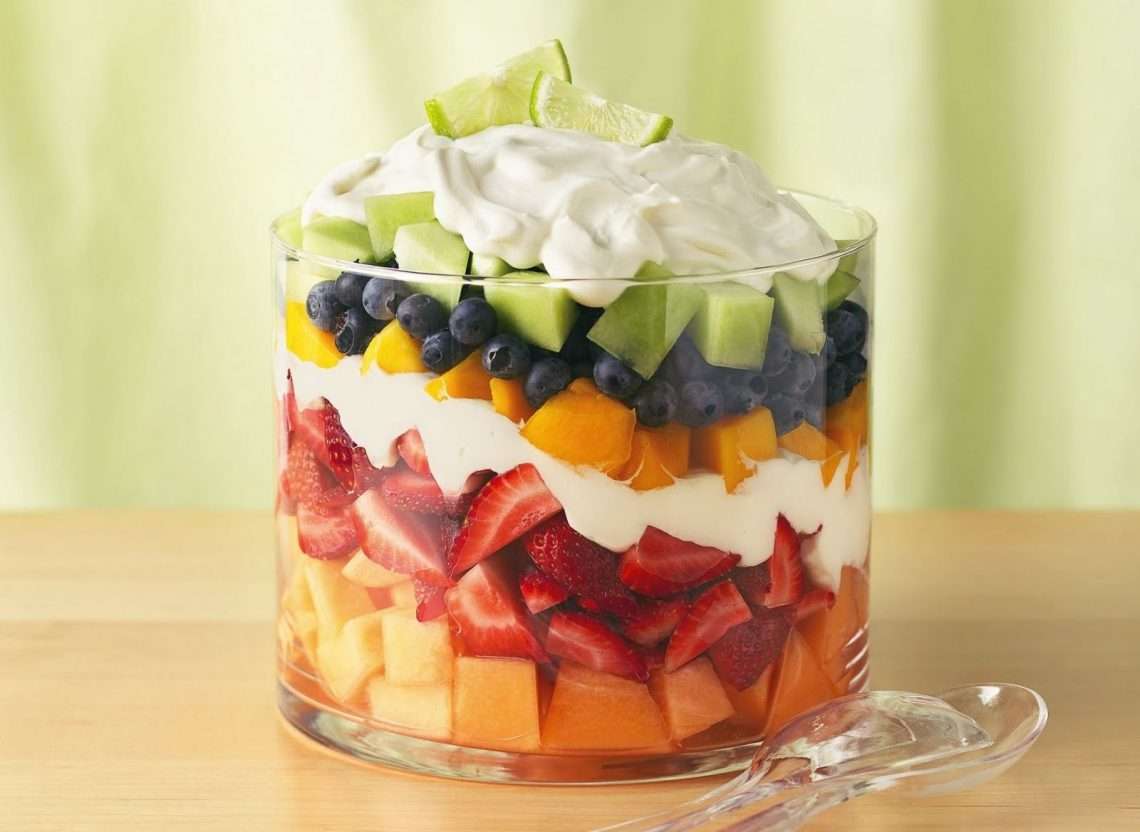 Receita de Salada de frutas light no Pote