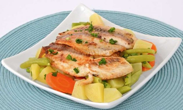 Receita de peixe grelhado com legumes