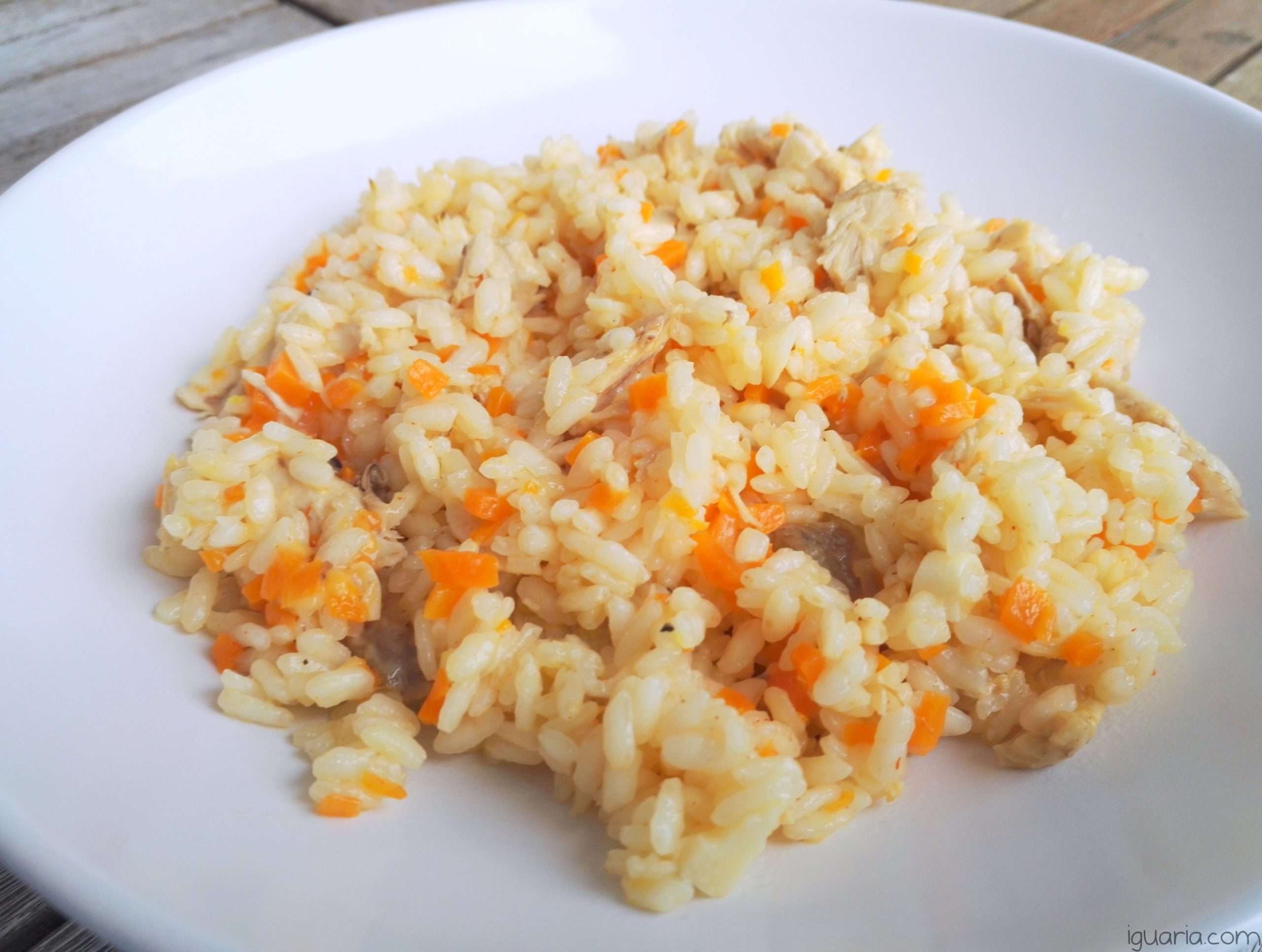 Receita de Arroz com frango Fácil e Saboroso