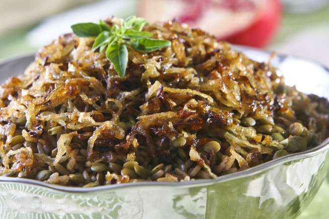 Receita de Arroz com lentilhas e cebolas douradas
