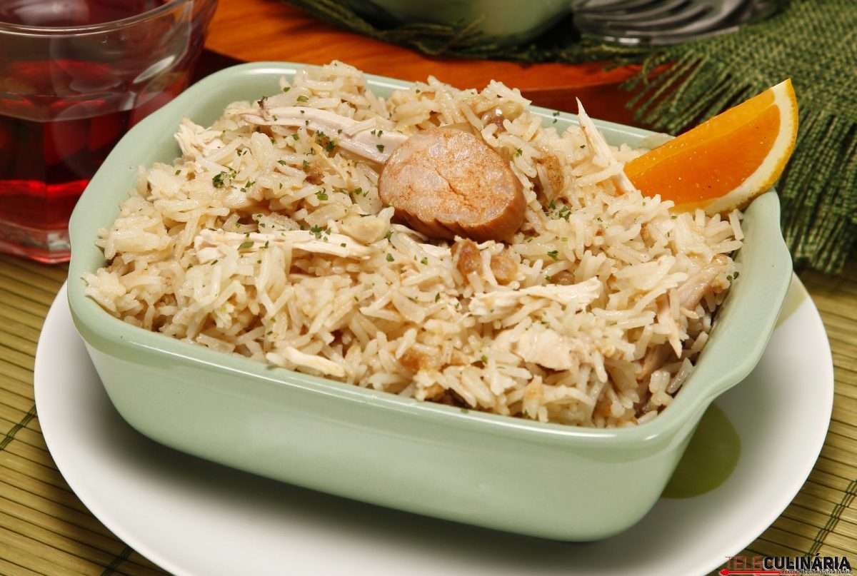 Receita de Arroz de frango do campo com farinheira