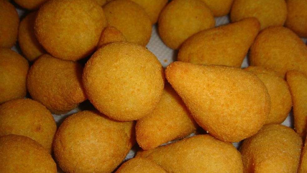 Receita de Coxinha com massa de batata de frango