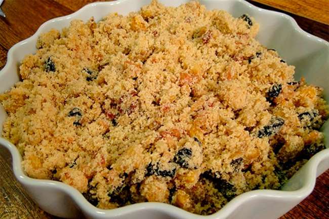 Receita de Farofa Natalina com Frutas
