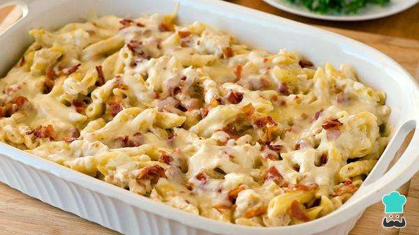 Receita de Macarrão com frango e bacon