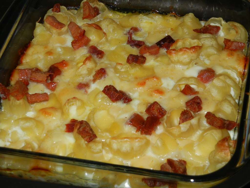 Receita de Macarrão com queijo e bacon na Travessa