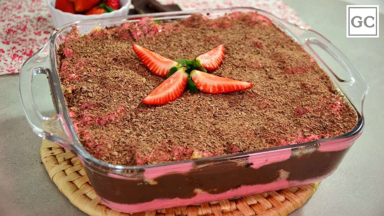 Pavê de Morango | 15 Melhores Receitas de Pavê de Morango para melhorar seu cardápio de Sobremesas Deliciosas e Diferentes Receita de Pavê de morango com chocolate Da Minha Mãe