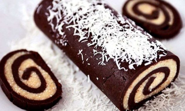 Receita de Rocambole de Chocolate com Beijinho