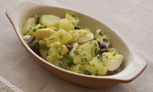 Receita de Salada portuguesa versátil