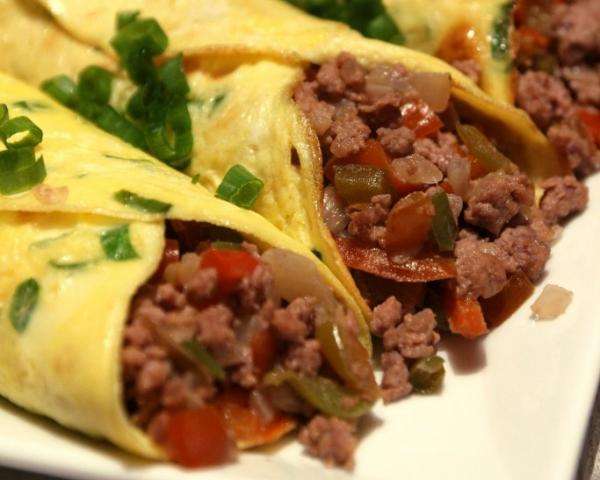 Receita de omelete low carb com carne moída