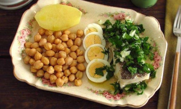 Receita de Bacalhau cozido com batata e couve para Almoço Rápido