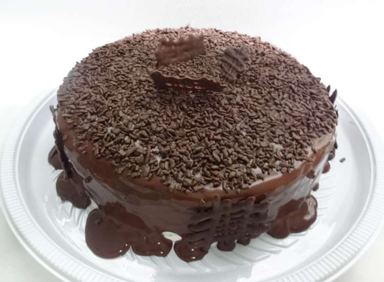 Receita de Bolo Nega Maluca Recheado e Tradicional de Liquidificador