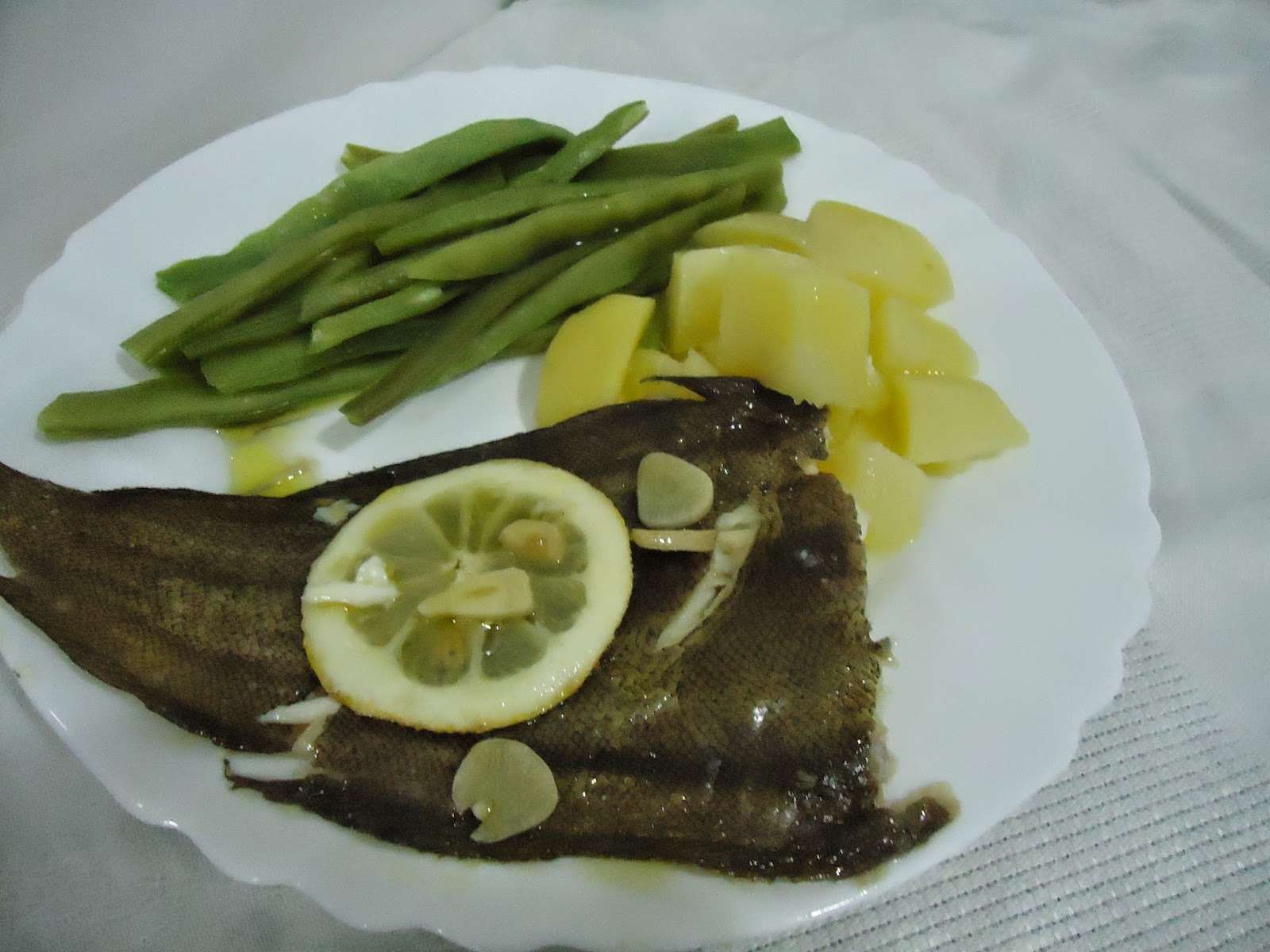 Receita de Linguado no forno com alho e limão