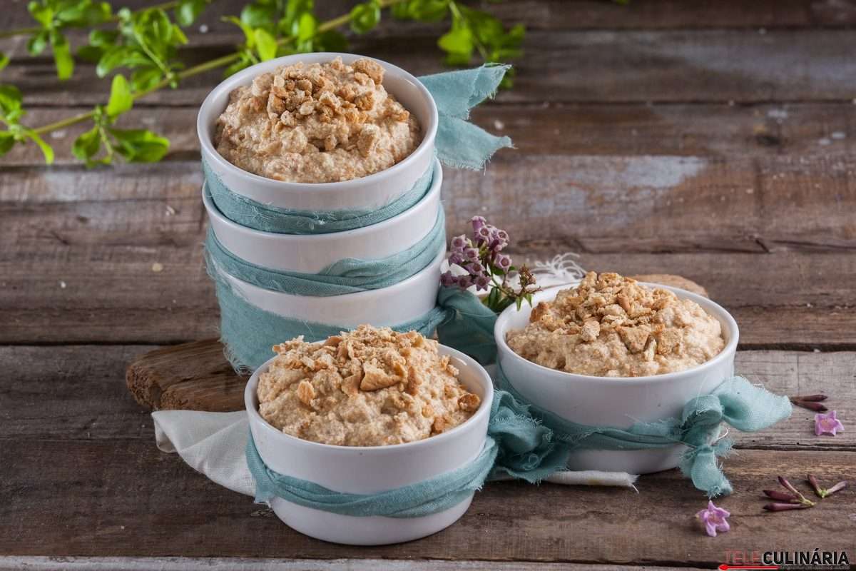 Receita de Mousse de bolacha da Vovô