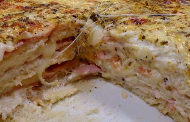 Receita de Torta quente de pão de forma