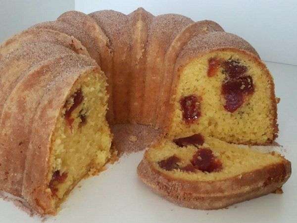 Receita de como fazer Bolo de fuba com goiabada