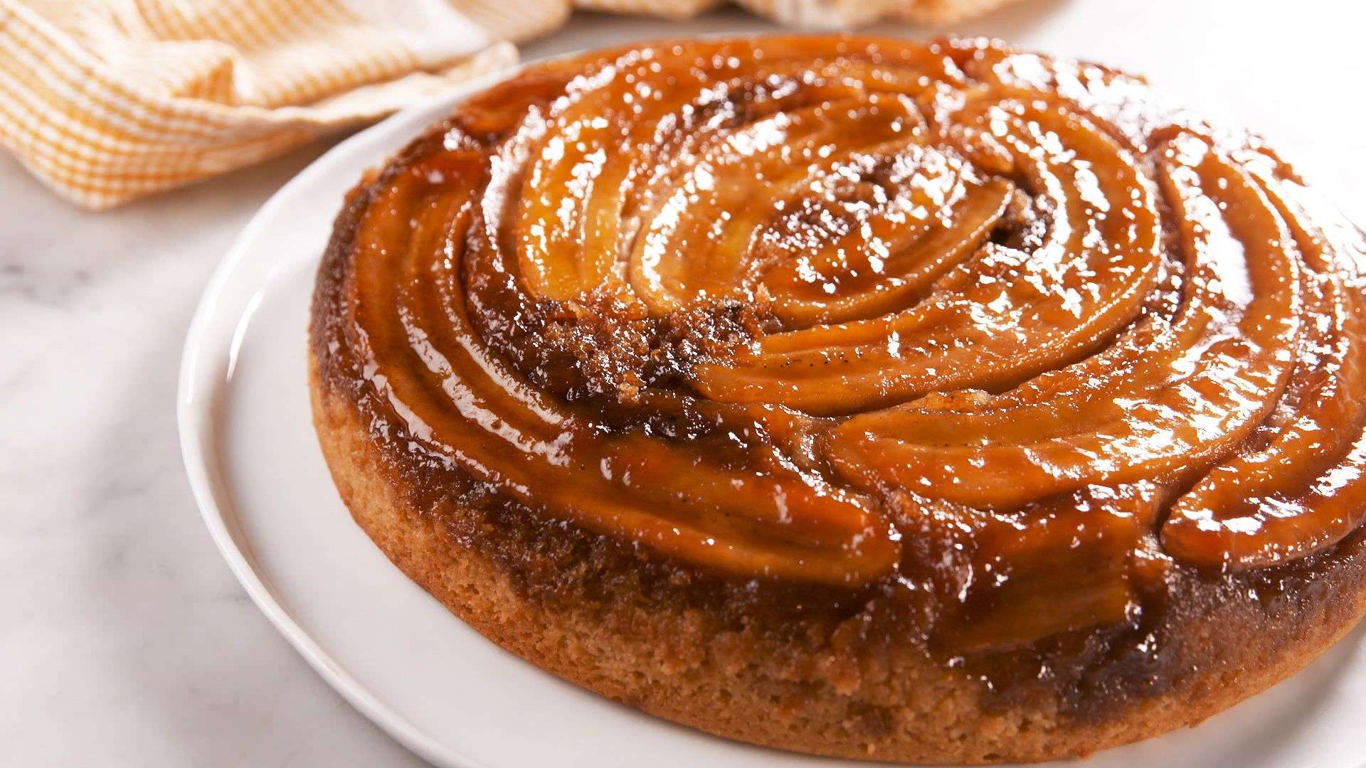 Receita de Bolo de banana caramelada Simples