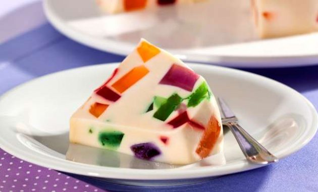 Receita de Mosaico de gelatina com leite de coco