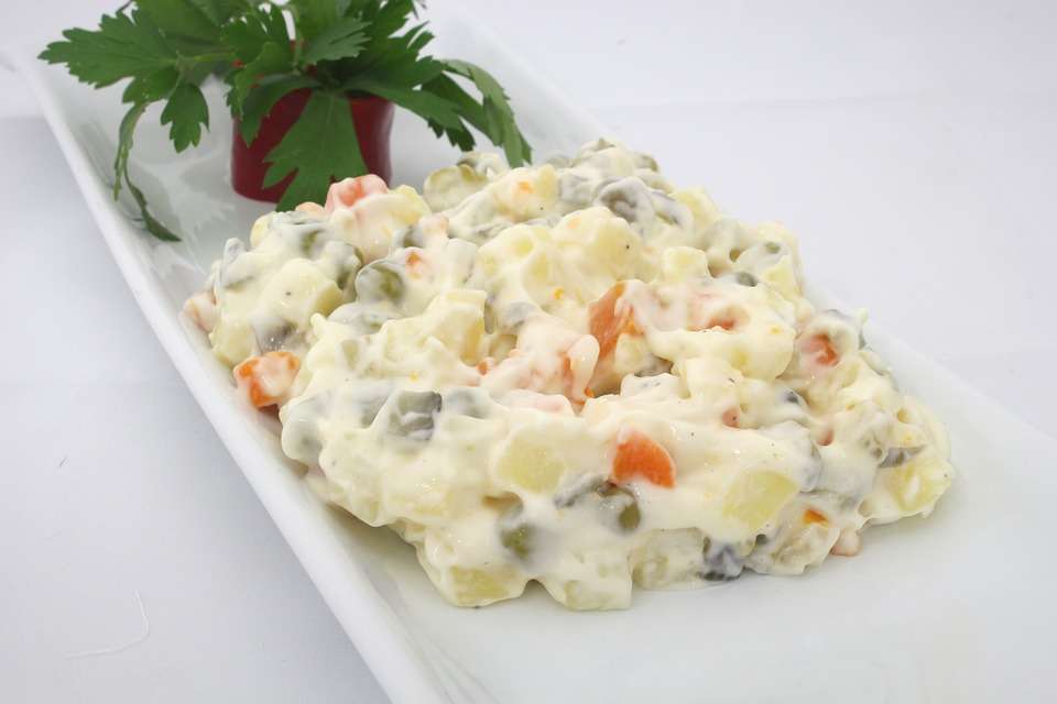 Receita de Salada de Maionese de Solteiro