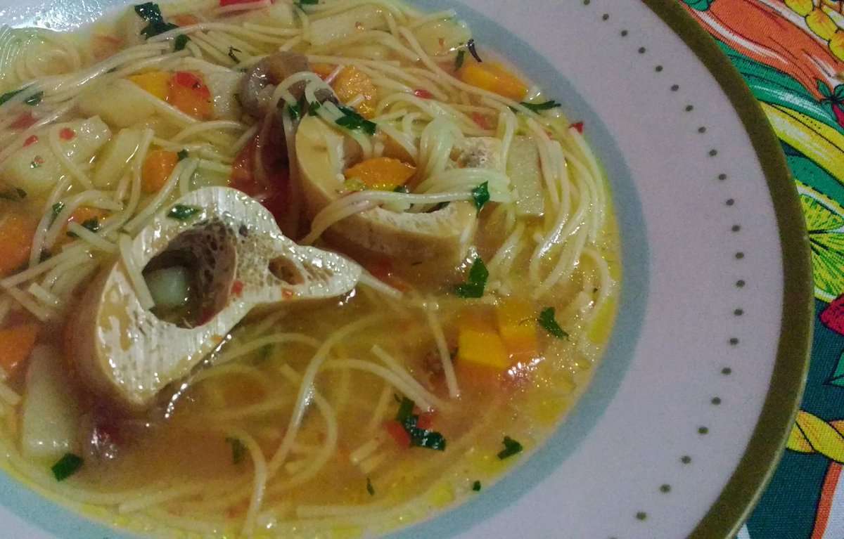 Receita de Sopa de carne à moda da vovó