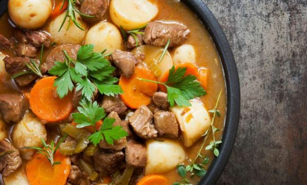 Receita de Sopa de mandioca e carne