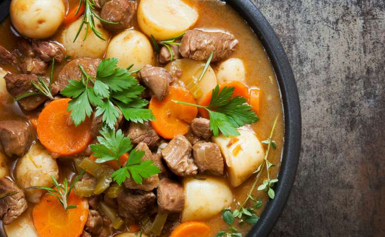 Receita de Sopa de mandioca e carne