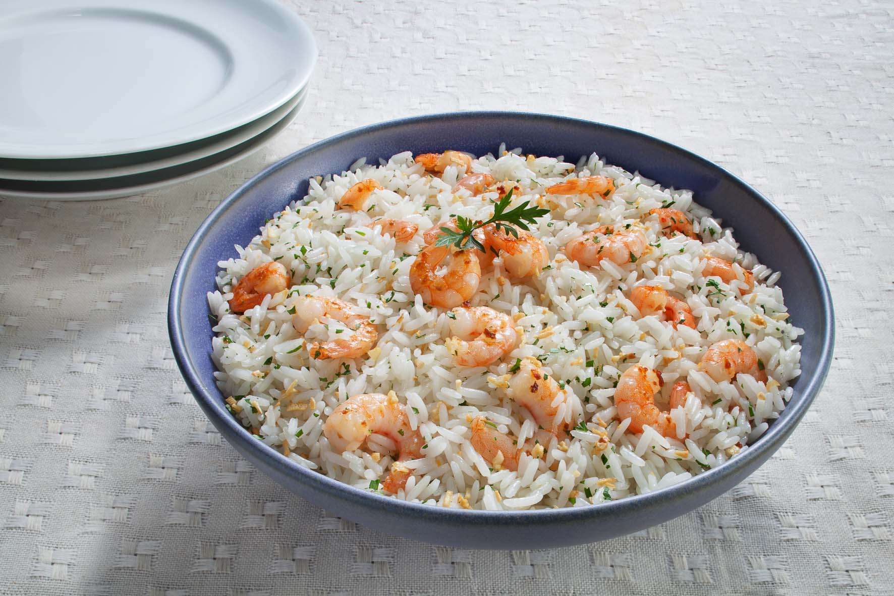 Receita de Arroz com camarão e alho para Almoço Barato
