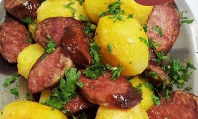 Receita de Batata Assada com Calabresa