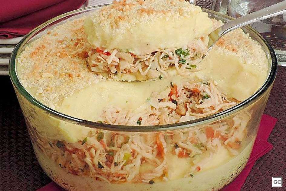 Receita de Escondidinho light de batata-doce e frango