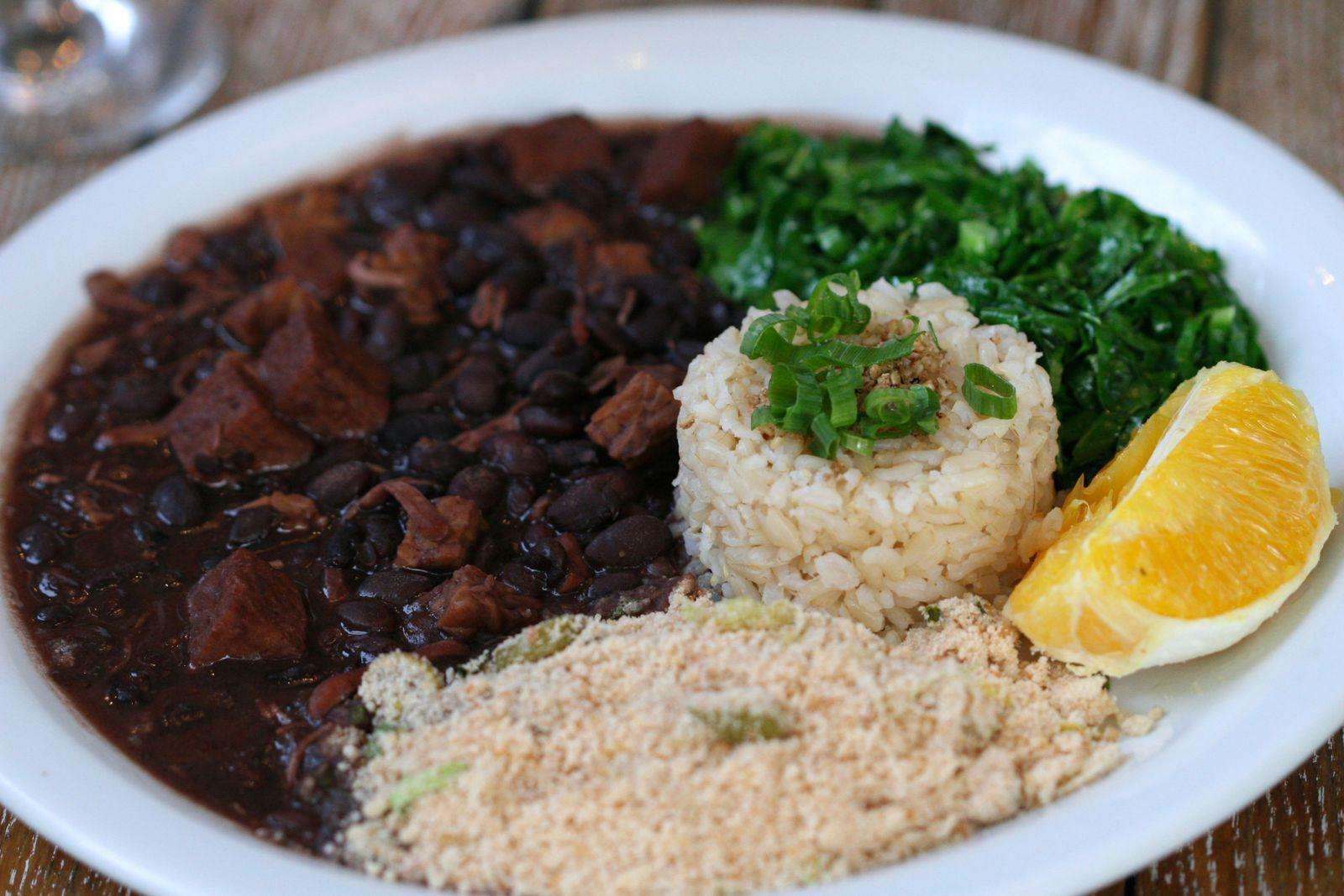 Receita de Feijoada simples e rápida