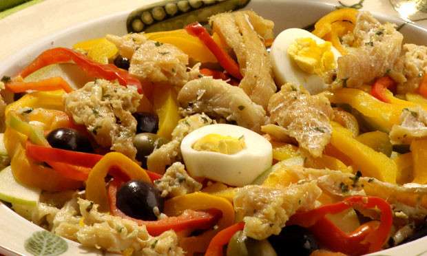 Receita de Salada de bacalhau e ovos Simples e Barato