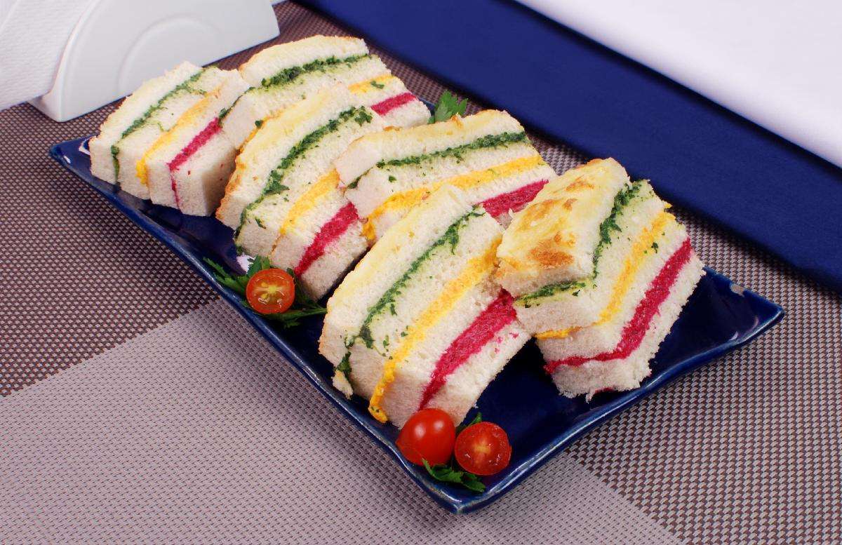 Receita de Sanduíche colorido