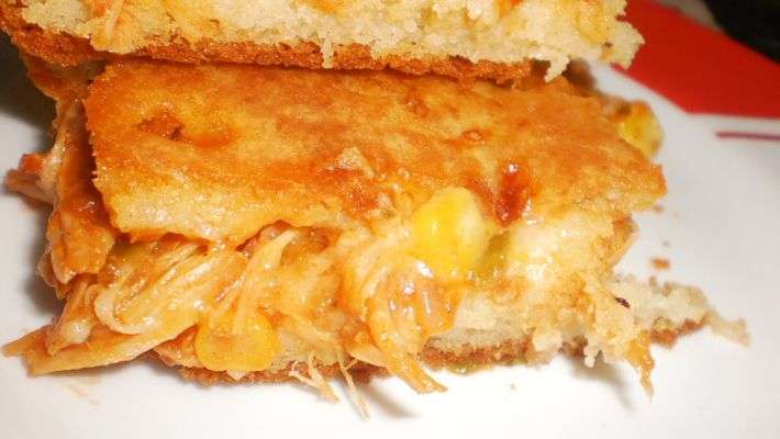 Receita de Torta de frango com requeijão tudo Gostoso